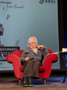 Cerimonia premiazione "SopratTutto Scrivere" Lara Facondi