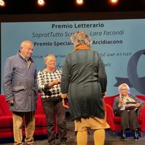 Cerimonia premiazione "SopratTutto Scrivere" Lara Facondi