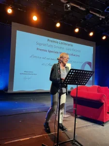 Cerimonia premiazione "SopratTutto Scrivere" Lara Facondi