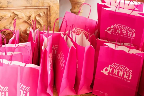 Immagine di copertina della notizia ‘Le donne s’incontrano’, giornata per la prevenzione e la cura del tumore al seno