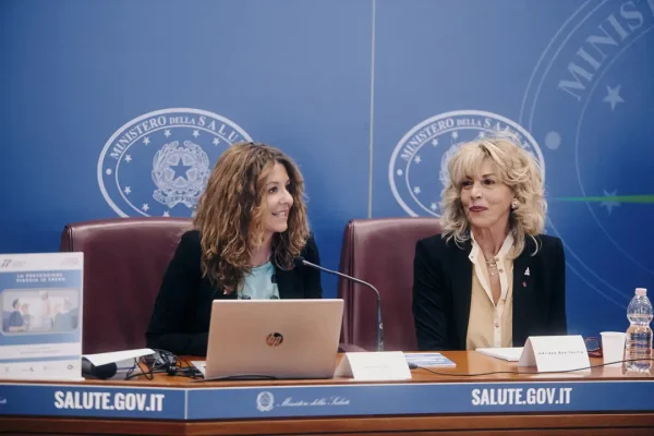 Immagine di copertina della notizia Resoconto delI' incontro "PINK RING" del 15 febbraio all'Ordine dei Medici dal titolo "Una comunicazione personalizzata per una terapia personalizzata"