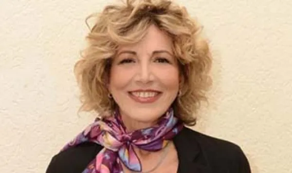 Immagine di copertina della notizia Ascolta le interviste in radio al Presidente di IncontraDonna, la professoressa Adriana Bonifacino